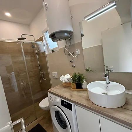 公寓 Ana, 扎达尔